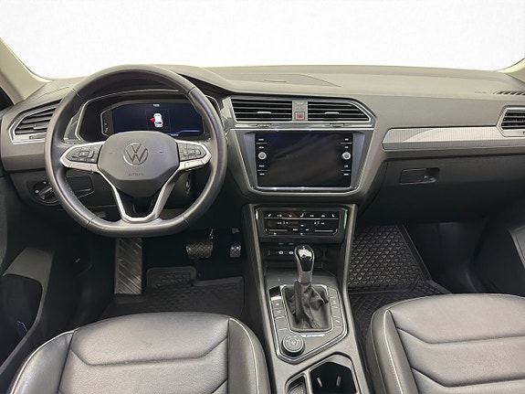 Volkswagen Tiguan 11 of 28