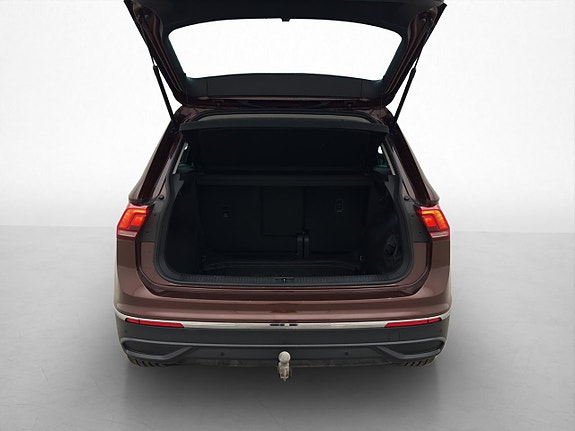Volkswagen Tiguan 23 of 28
