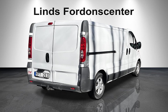Opel Vivaro 5 of 5