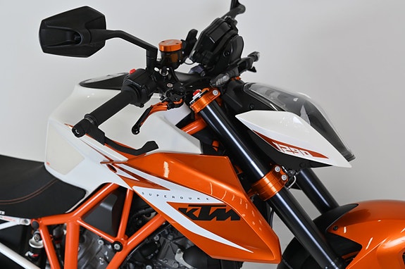 KTM 1290 Super Duke R Akrapovic 4 of 6