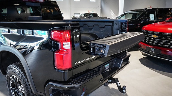 Chevrolet Silverado EV 5 of 30
