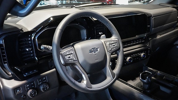 Chevrolet Silverado EV 21 of 30