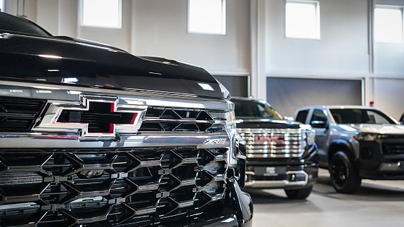Chevrolet Silverado EV 5 of 28