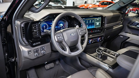 Chevrolet Silverado EV 12 of 28