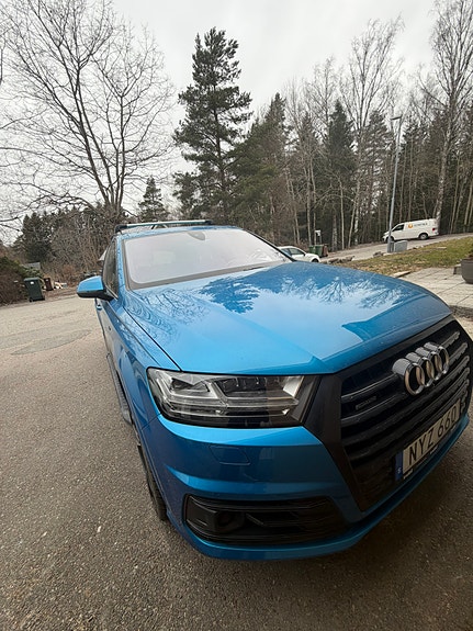 Audi Q7 6 of 24