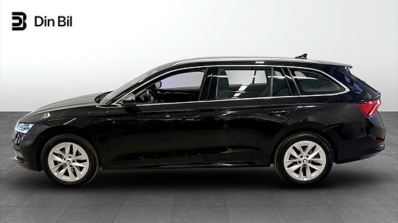 Skoda Octavia 2 of 5