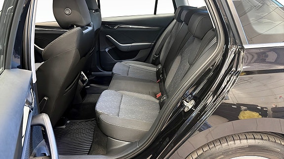 Skoda Octavia 11 of 13