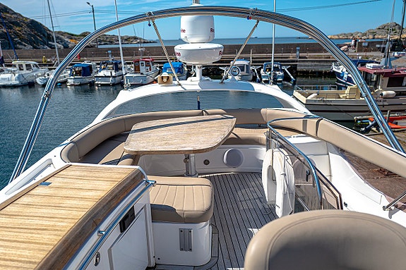 Fairline Phantom 48 3 of 10