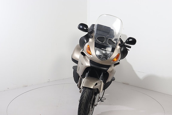Honda NT650 Deauville 3 of 8