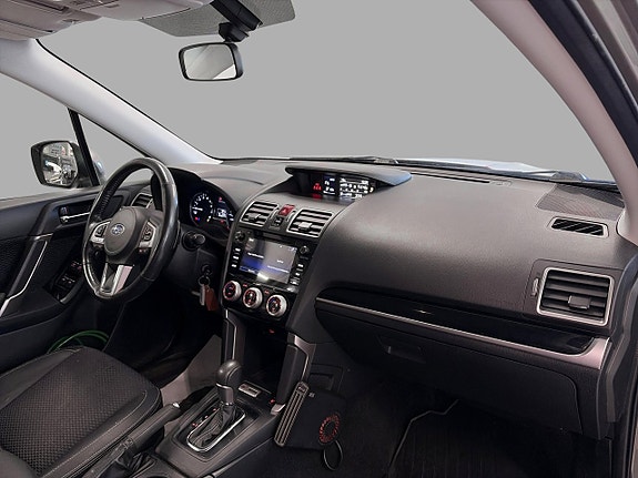 Subaru Forester 10 of 14
