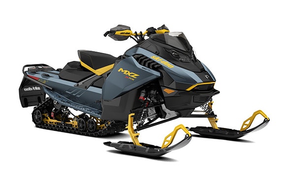 Ski-Doo MXZ X-RS Competition 600R E-TEC 137"  - Demo