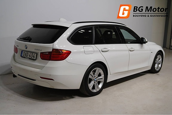 BMW 320 3 of 5