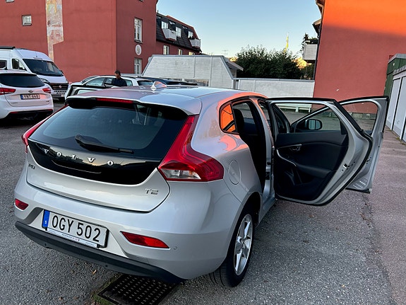 Volvo V40 5 of 5