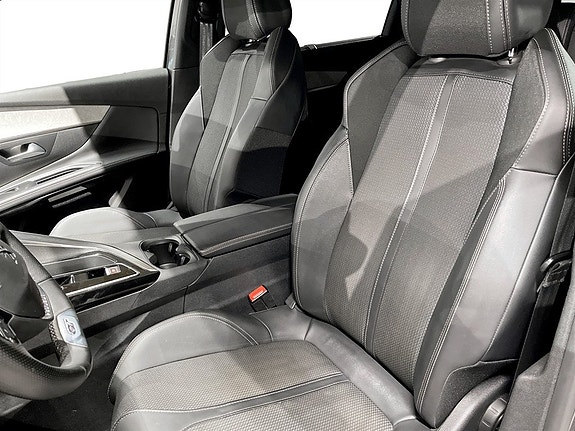 Peugeot 5008 6 of 18