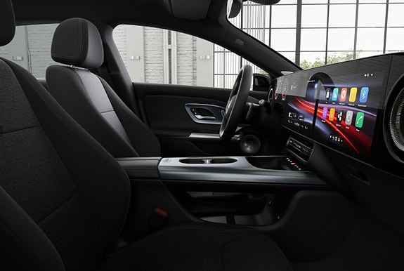 Mercedes-Benz CLA350 5 of 5