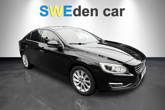 Volvo S60 2 of 5