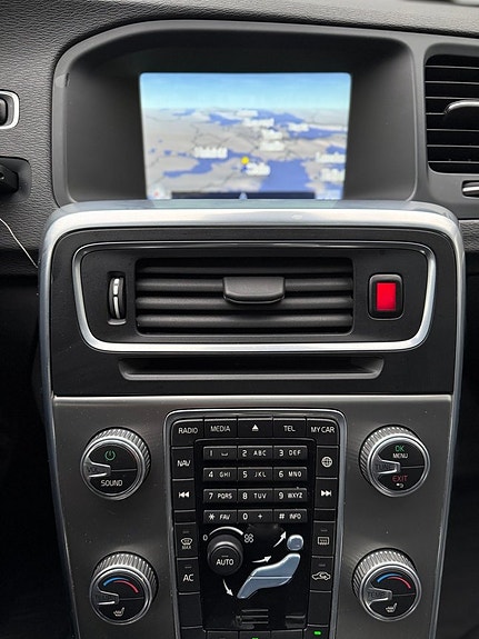 Volvo S60 13 of 14