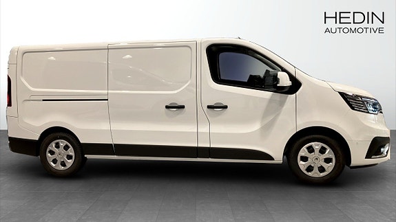 Renault Trafic 6 of 12
