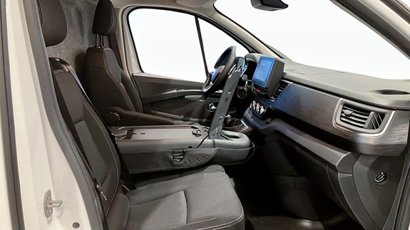Renault Trafic 3 of 5