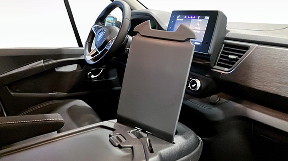 Renault Trafic 12 of 12