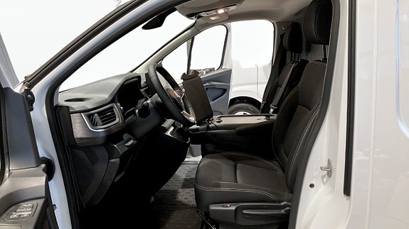 Renault Trafic 5 of 5