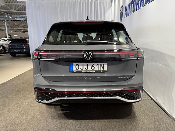 Volkswagen Tiguan 6 of 26