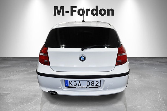 BMW 116i 5 of 5