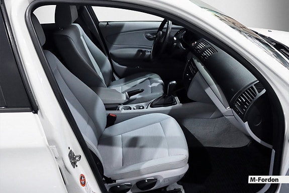BMW 116i 9 of 17