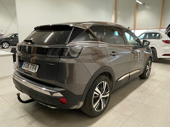 Peugeot 3008 4 of 5