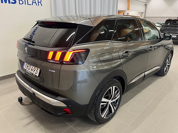 Peugeot 3008 4 of 5