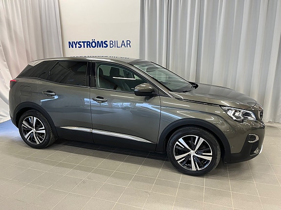 Peugeot 3008 2 of 5