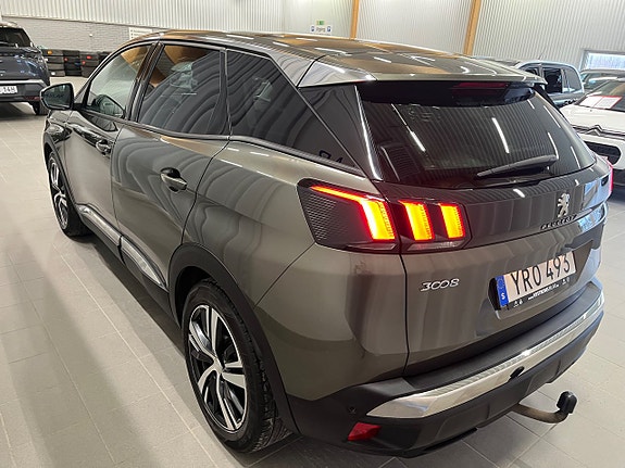 Peugeot 3008 3 of 5