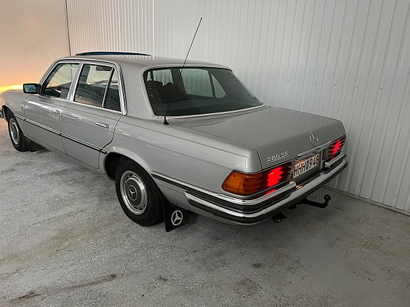 Mercedes-Benz 280 SE 6 of 19