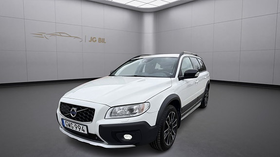Volvo XC70 2 of 5