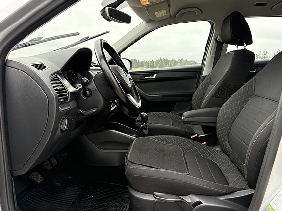 Skoda Fabia 7 of 21