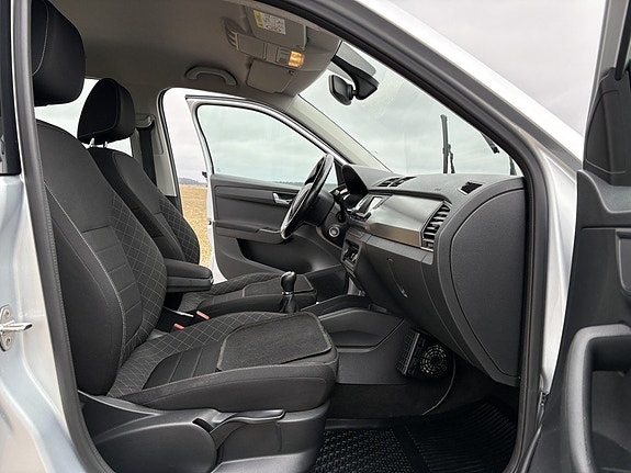 Skoda Fabia 8 of 21