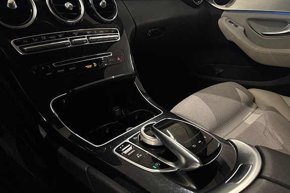 Mercedes-Benz C220 d 17 of 25