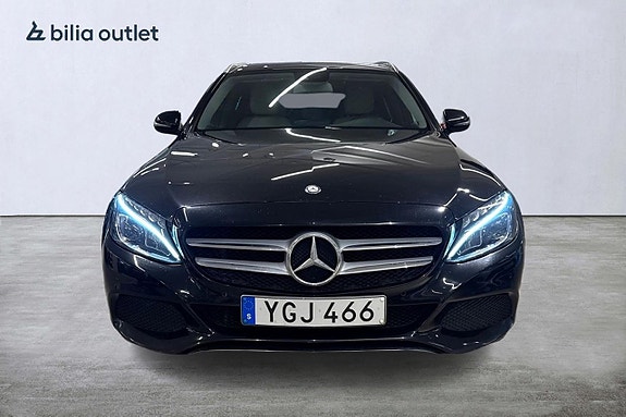 Mercedes-Benz C220 d 3 of 25