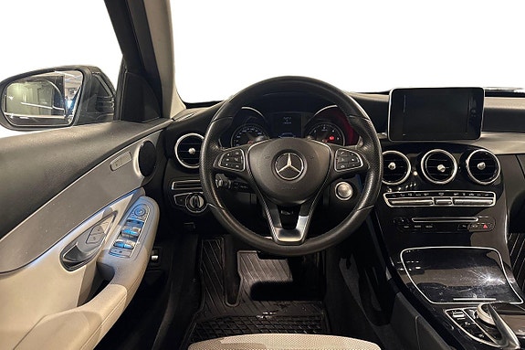 Mercedes-Benz C220 d 10 of 25