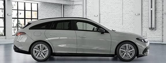 Mercedes-Benz CLA350 2 of 4