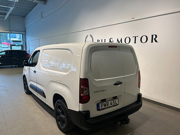 Peugeot Partner 2 of 5
