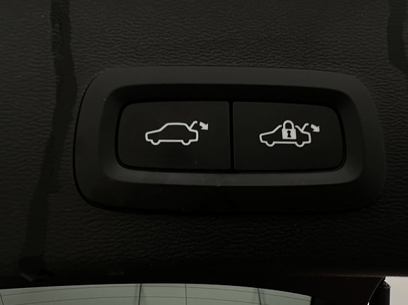 Volvo XC40 29 of 30