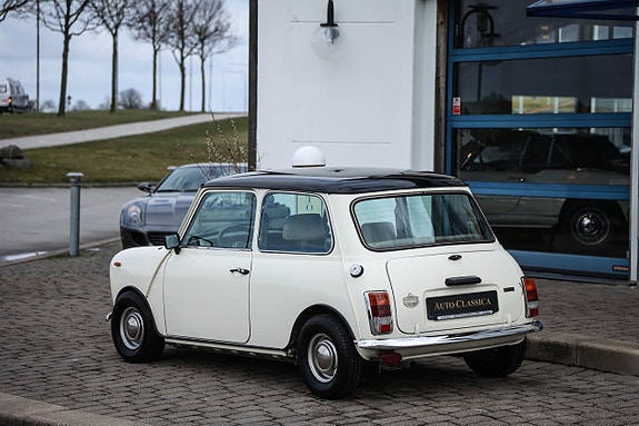 Austin Mini 5 of 5