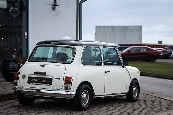 Austin Mini 7 of 13