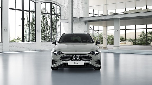 Mercedes-Benz CLA350 2 of 5