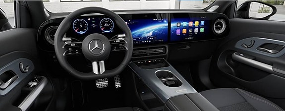 Mercedes-Benz GLB350 3 of 4