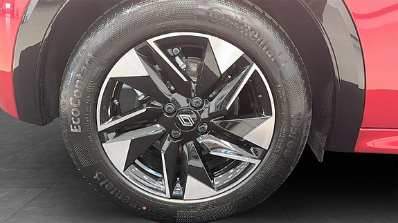 Renault Clio 9 of 9