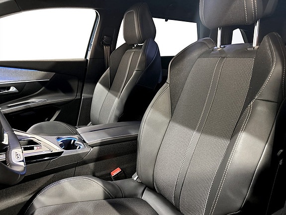 Peugeot 5008 6 of 17