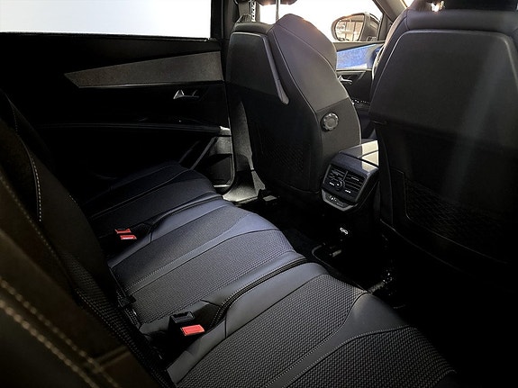 Peugeot 5008 13 of 17