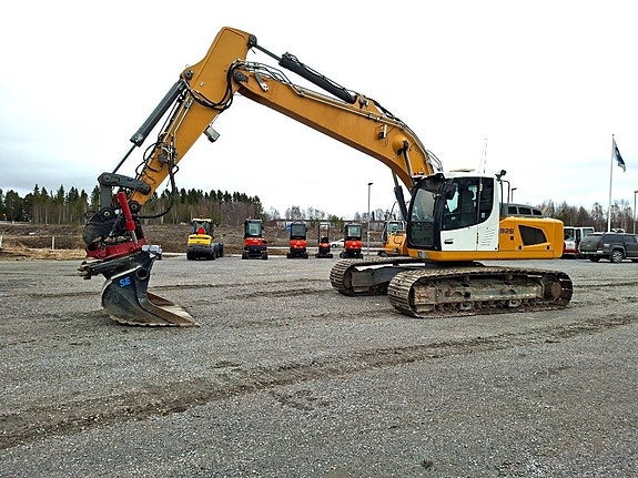Liebherr R 926 WLC